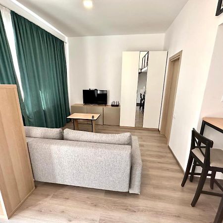 Zen House Apartment Buzau Bagian luar foto