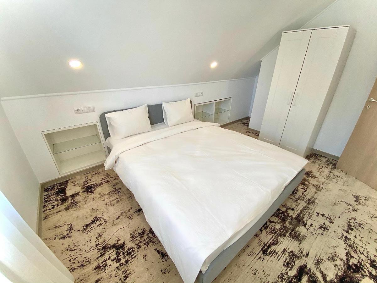 Zen House Apartment Buzau Bagian luar foto