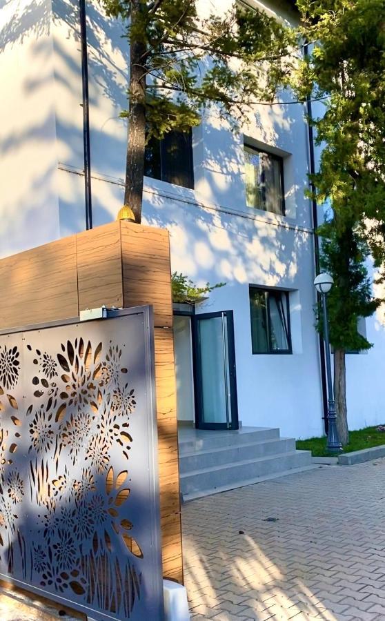 Zen House Apartment Buzau Bagian luar foto