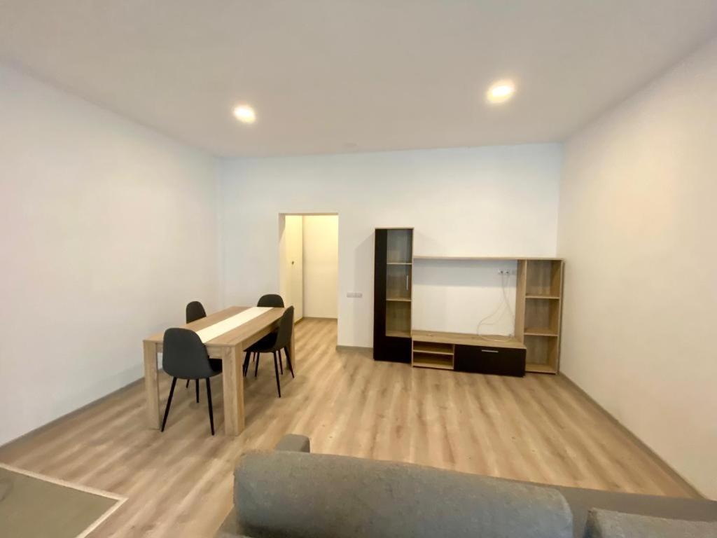 Zen House Apartment Buzau Bagian luar foto