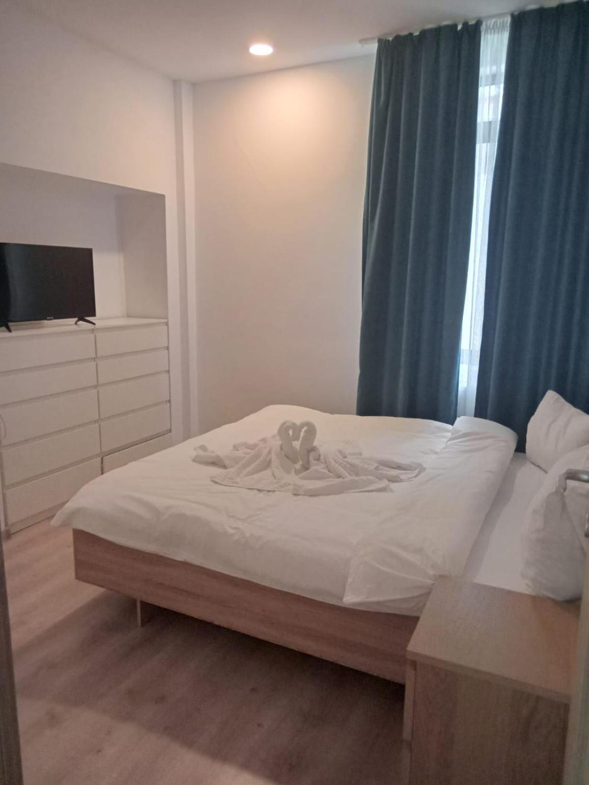 Zen House Apartment Buzau Bagian luar foto